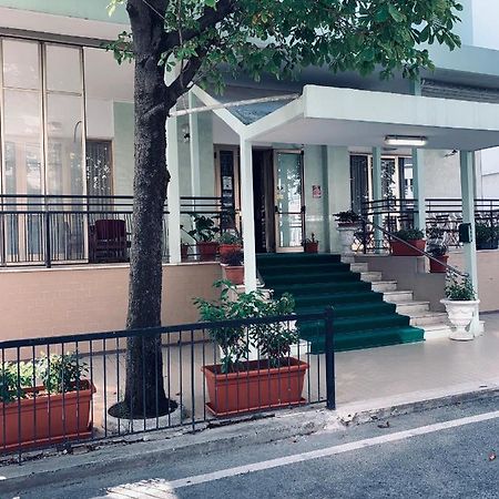 Hotel Maria Piera Rímini Exterior foto