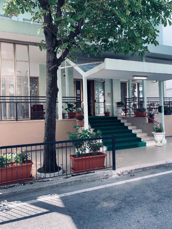 Hotel Maria Piera Rímini Exterior foto